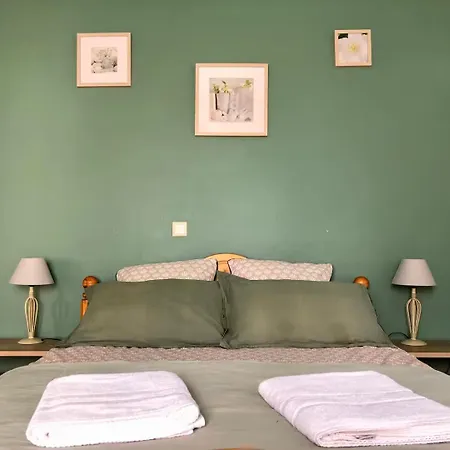 A L'ombre Du 3* Fuilla